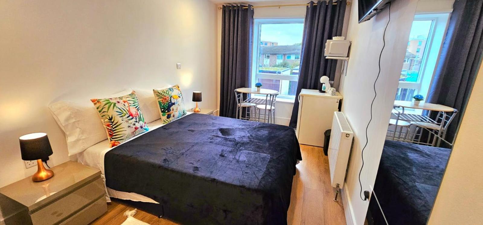 Penelope Ensuite Double Room Лондон Экстерьер фото